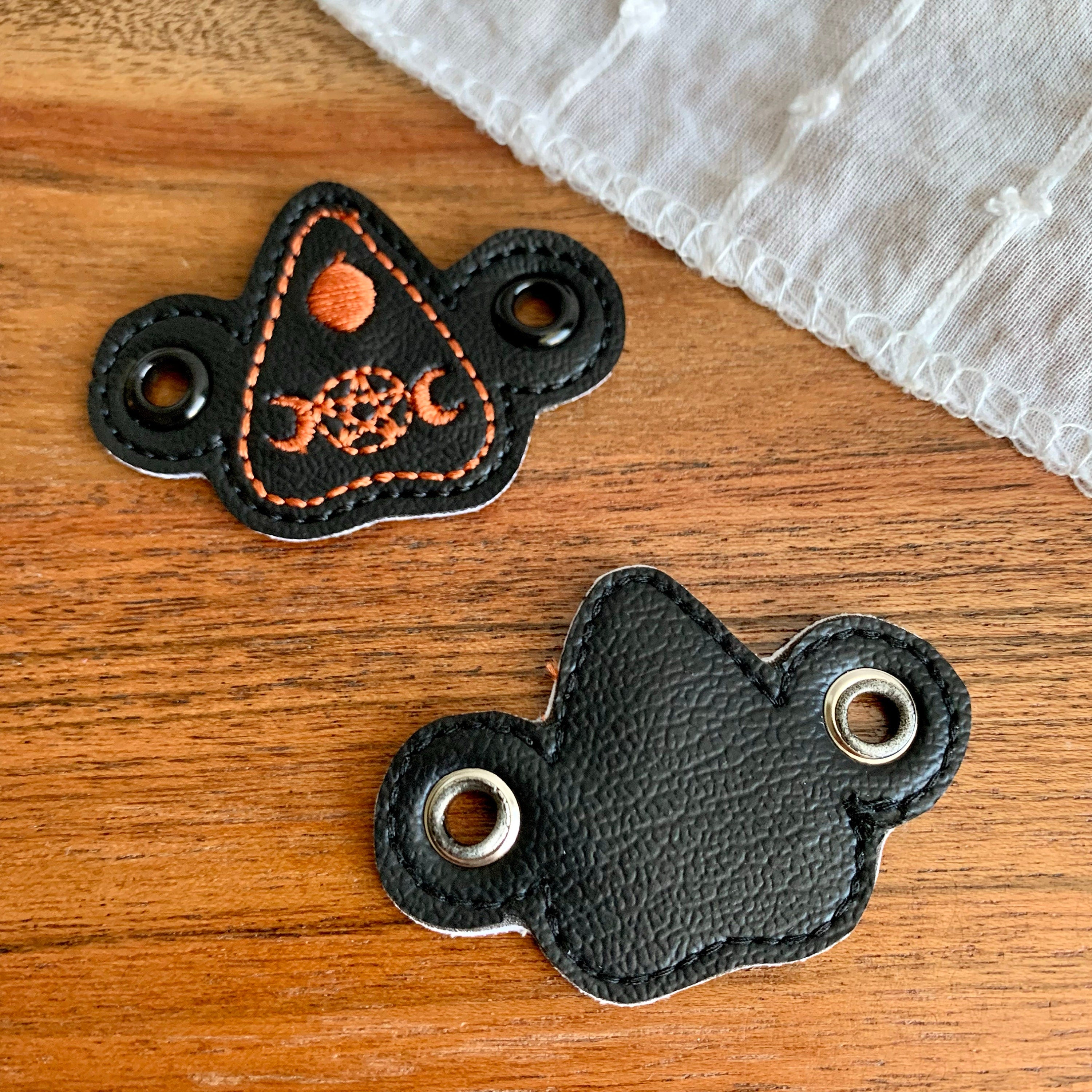 Plachette Shoe Charms