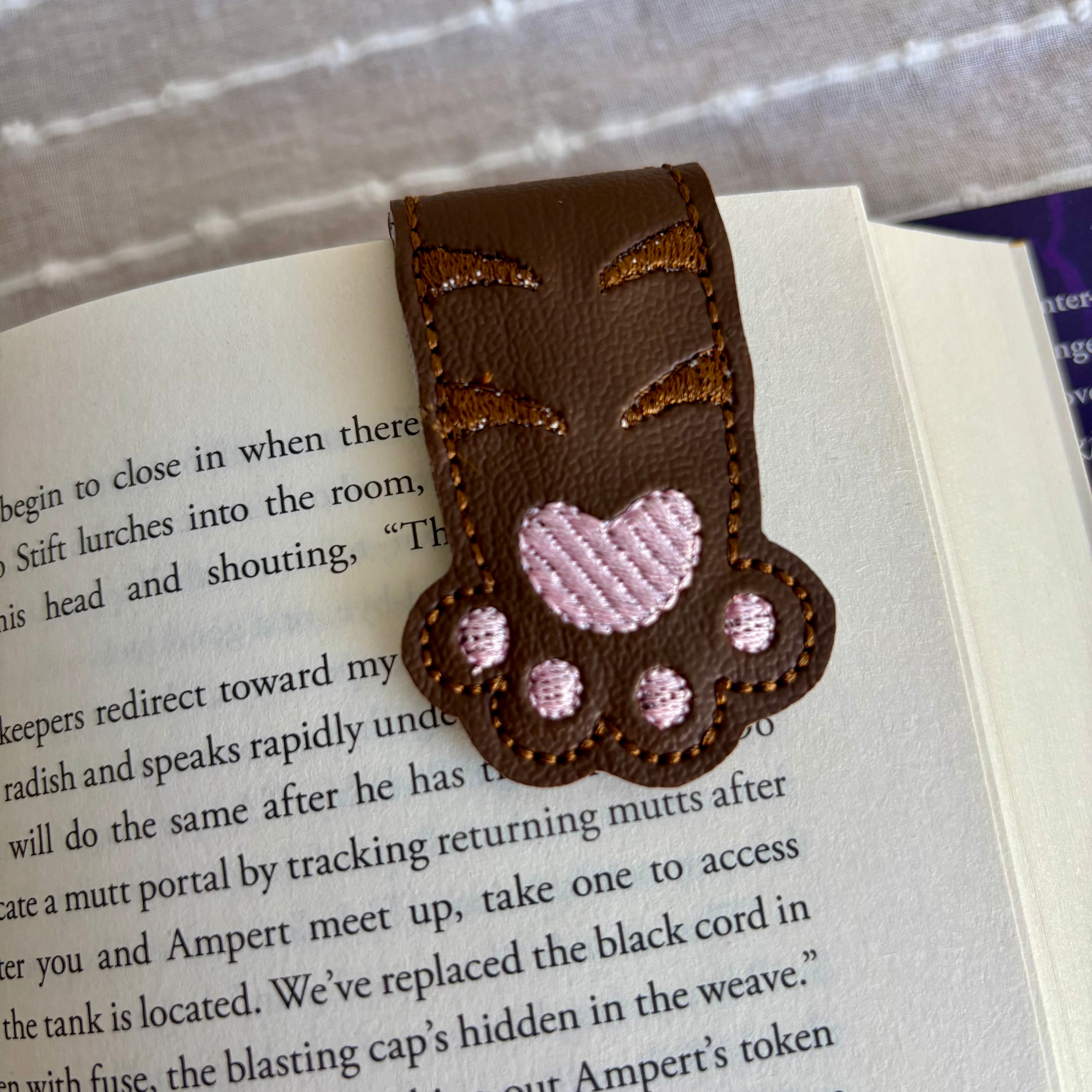 Toe Beans Magnetic Bookmark