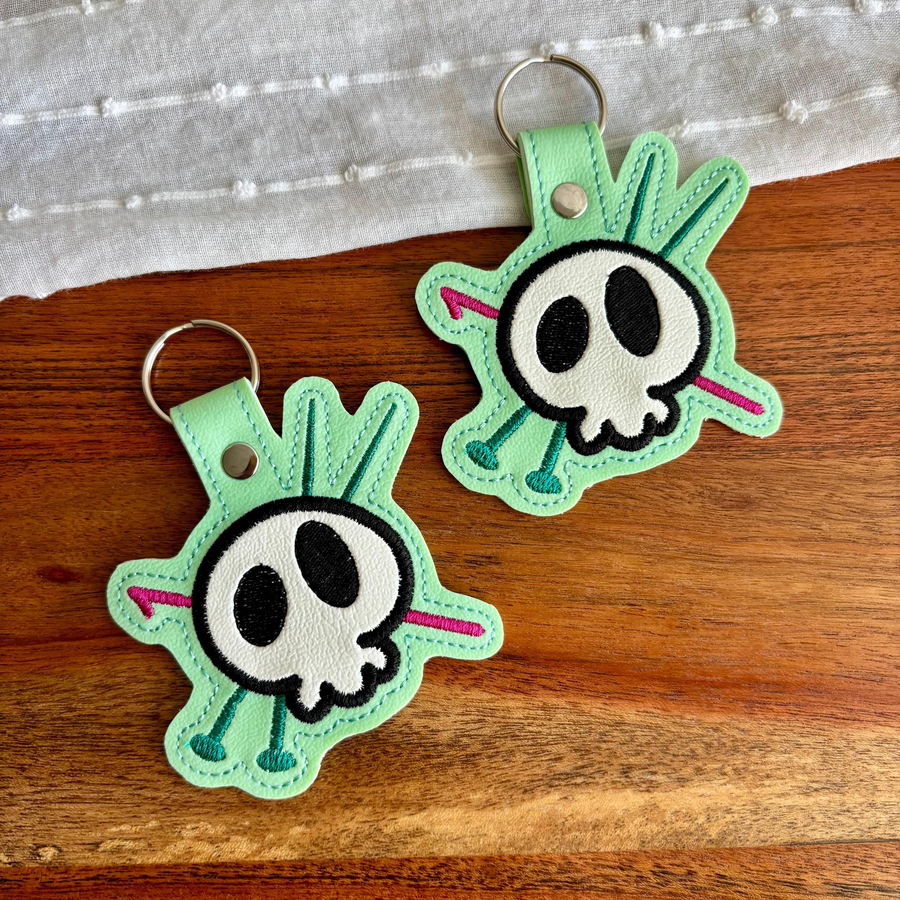 Knit/Crochet Skull Keychain