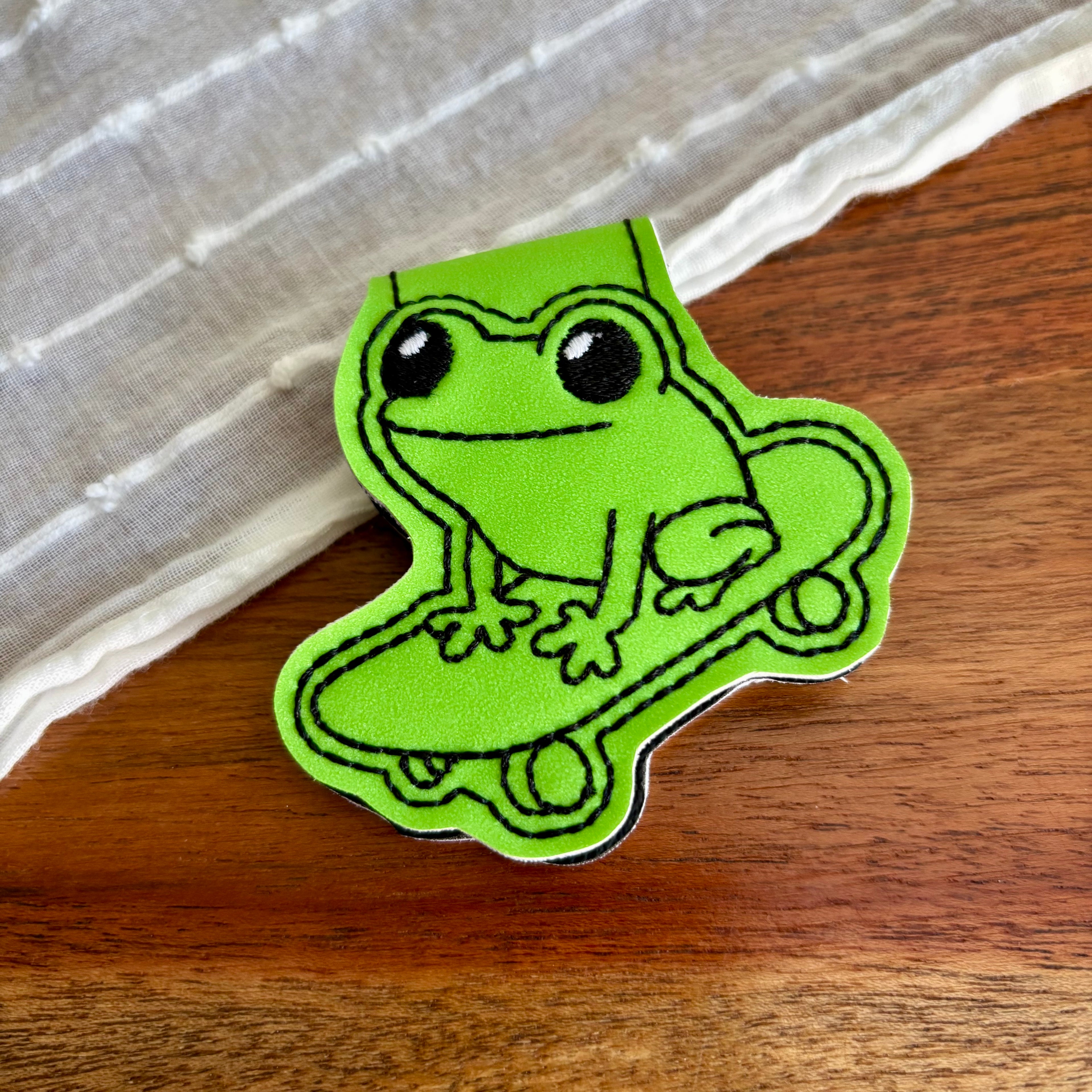 Skateboard Frog Magnetic Bookmark