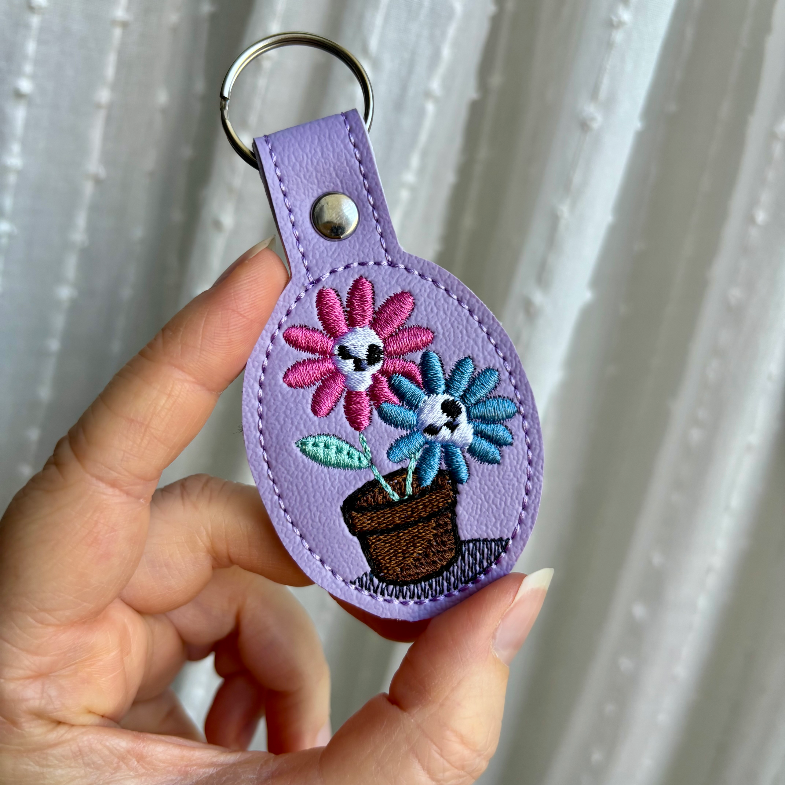 Skull Flowers Keychain
