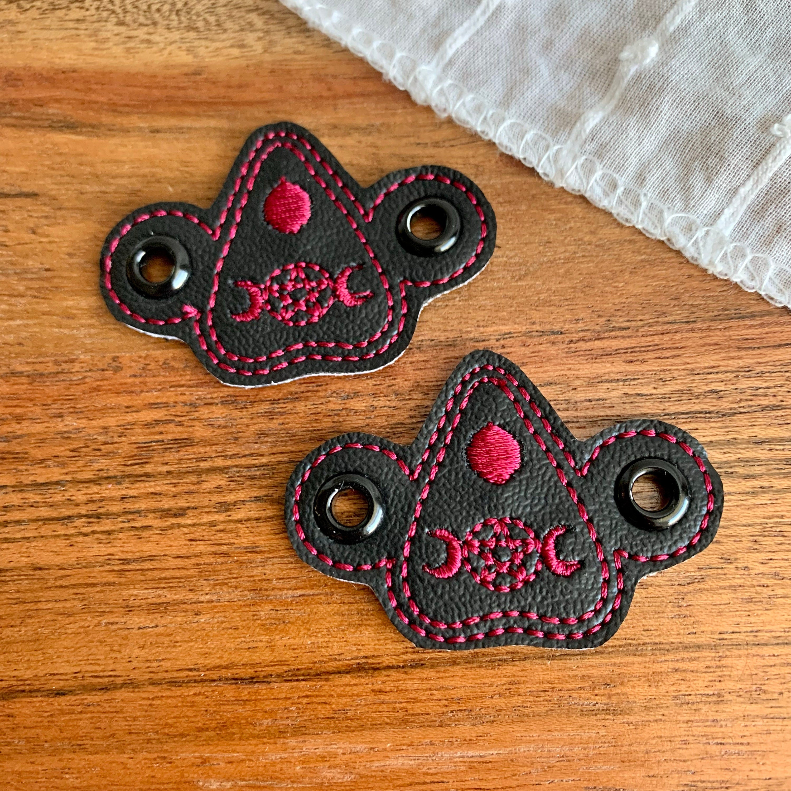 Plachette Shoe Charms