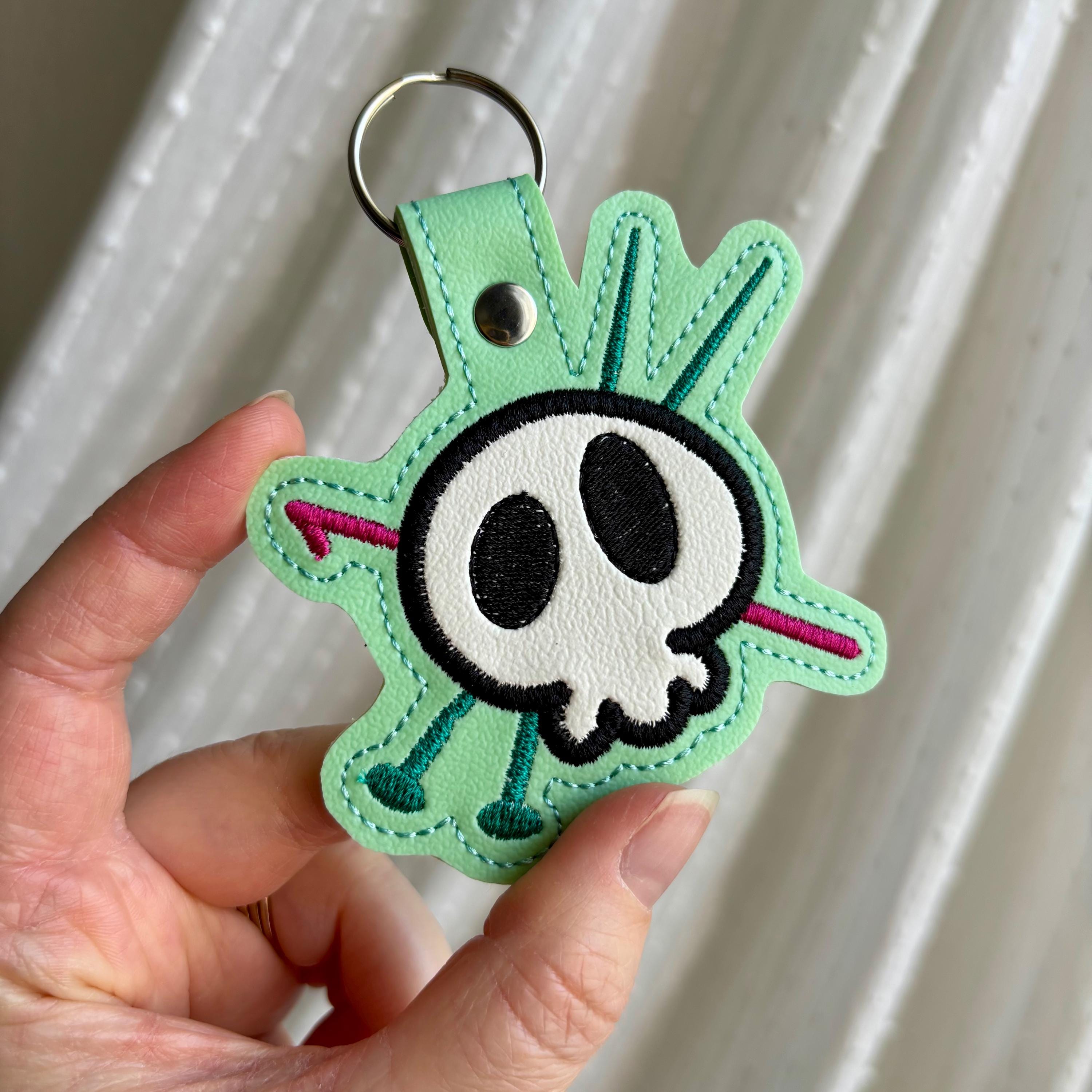 Knit/Crochet Skull Keychain